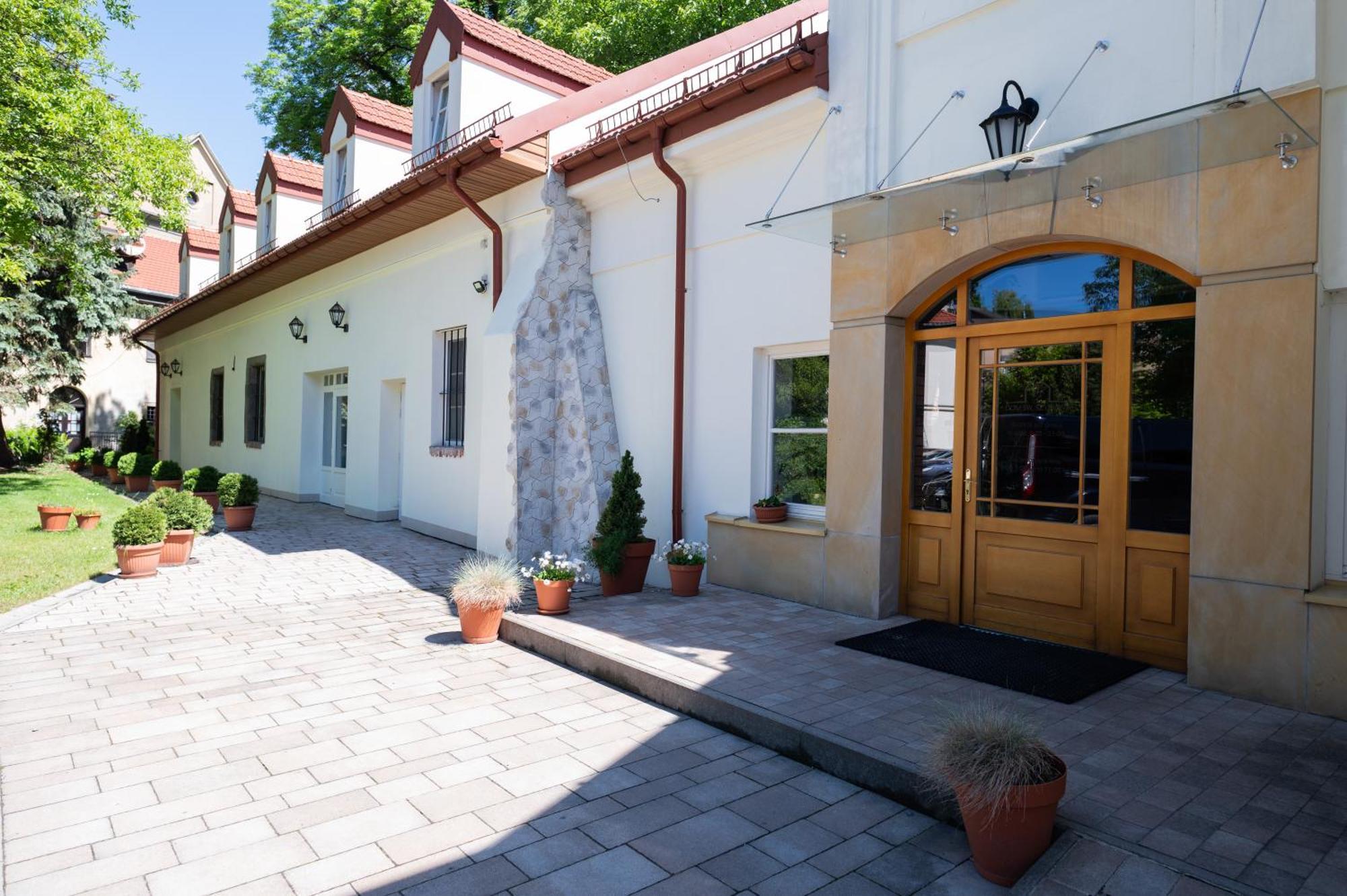 Pokoje Goscinne Dom Sw. Szymona — Photos 2